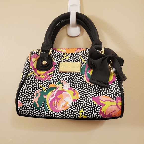 Betsey Johnson mini bag with floral prints and bow with jewelry details - Picture 2 of 9
